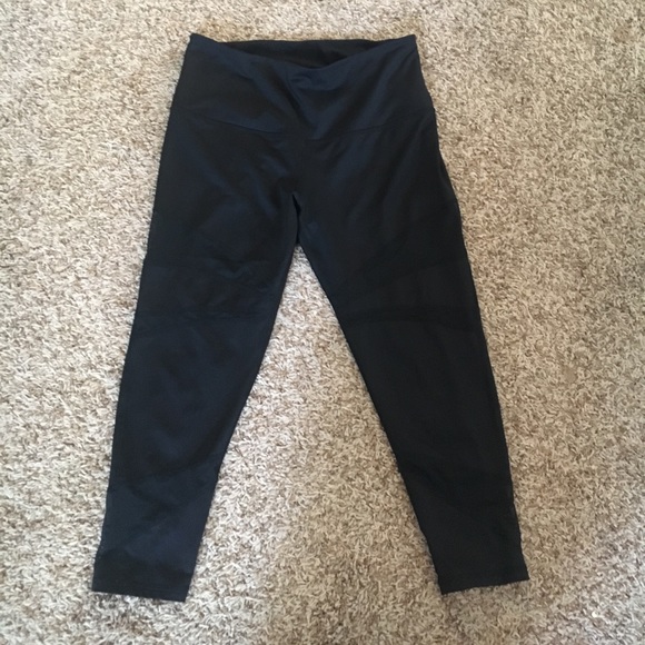 High Waisted Leggings with Mesh Cutouts - Picture 1 of 4